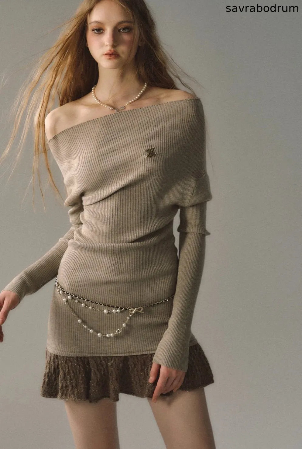 Off-shoulder black knitted sweater skirt hot skirt dress